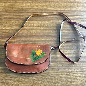 Vintage 60’s leather embossed tooled floral brown purse